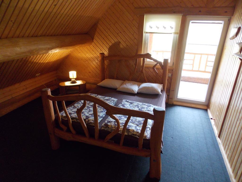 Guest House Kalnini Kārļi Kamer foto